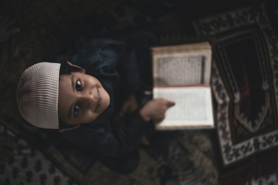 You are currently viewing 10 Tips To Get Your Kids Engaged In Quran Classes Online